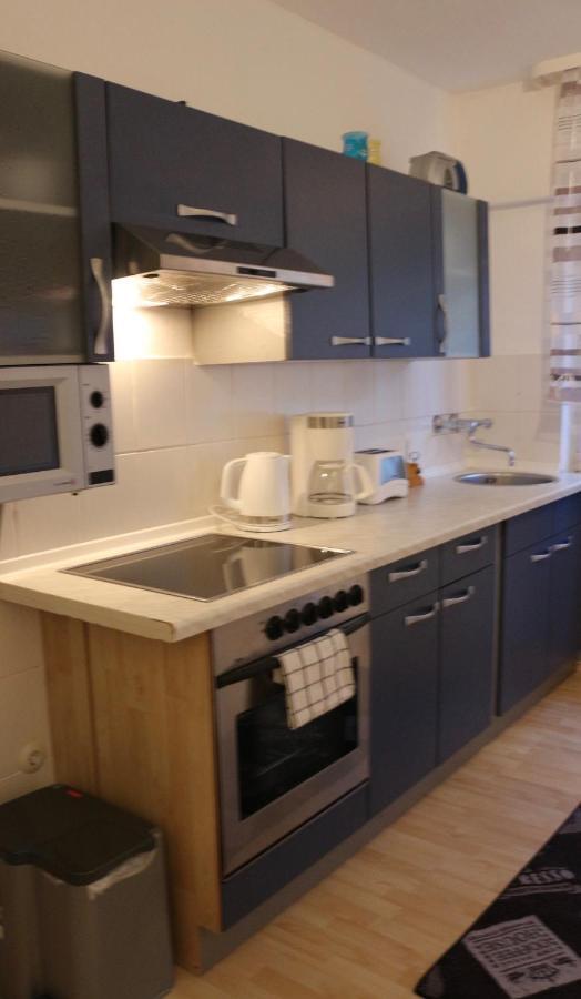 Appartment In Walldorf Mit Schlafzimmer, Kueche Und Bad Exterior photo